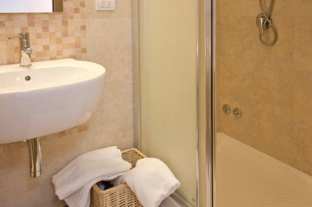 Grotta Cilicia B&B 诺西 外观 照片